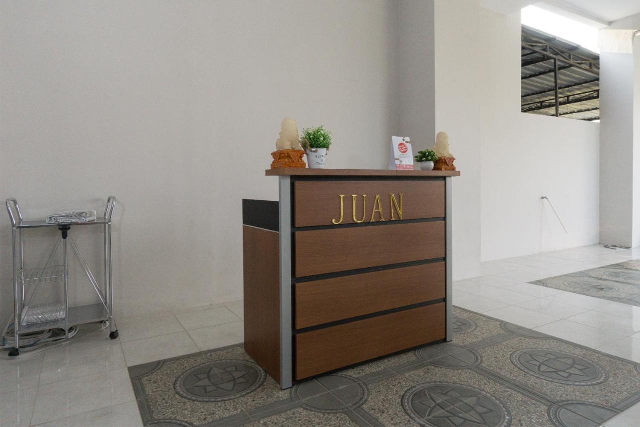 Hotel Oyo 1542 Yessy Mansion Ngabean Zewnętrze zdjęcie